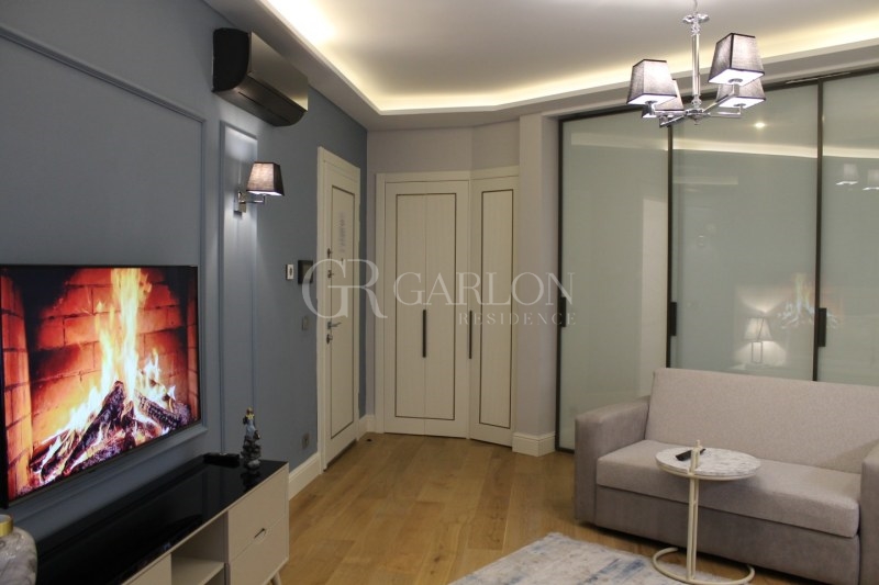 GR1 Blocks Studio Apartments